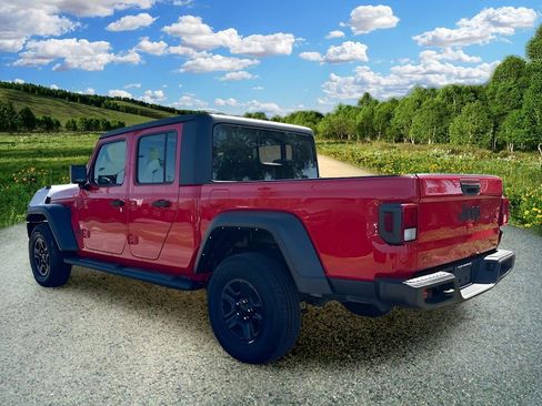 Used 2022 Jeep Gladiator Sport AWD/4WD image 5