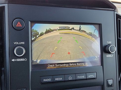 Used 2025 Subaru Crosstrek 2.0i image 18