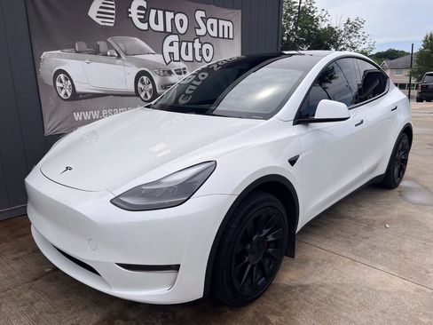Used 2023 Tesla Model Y Long Range AWD/4WD image 26