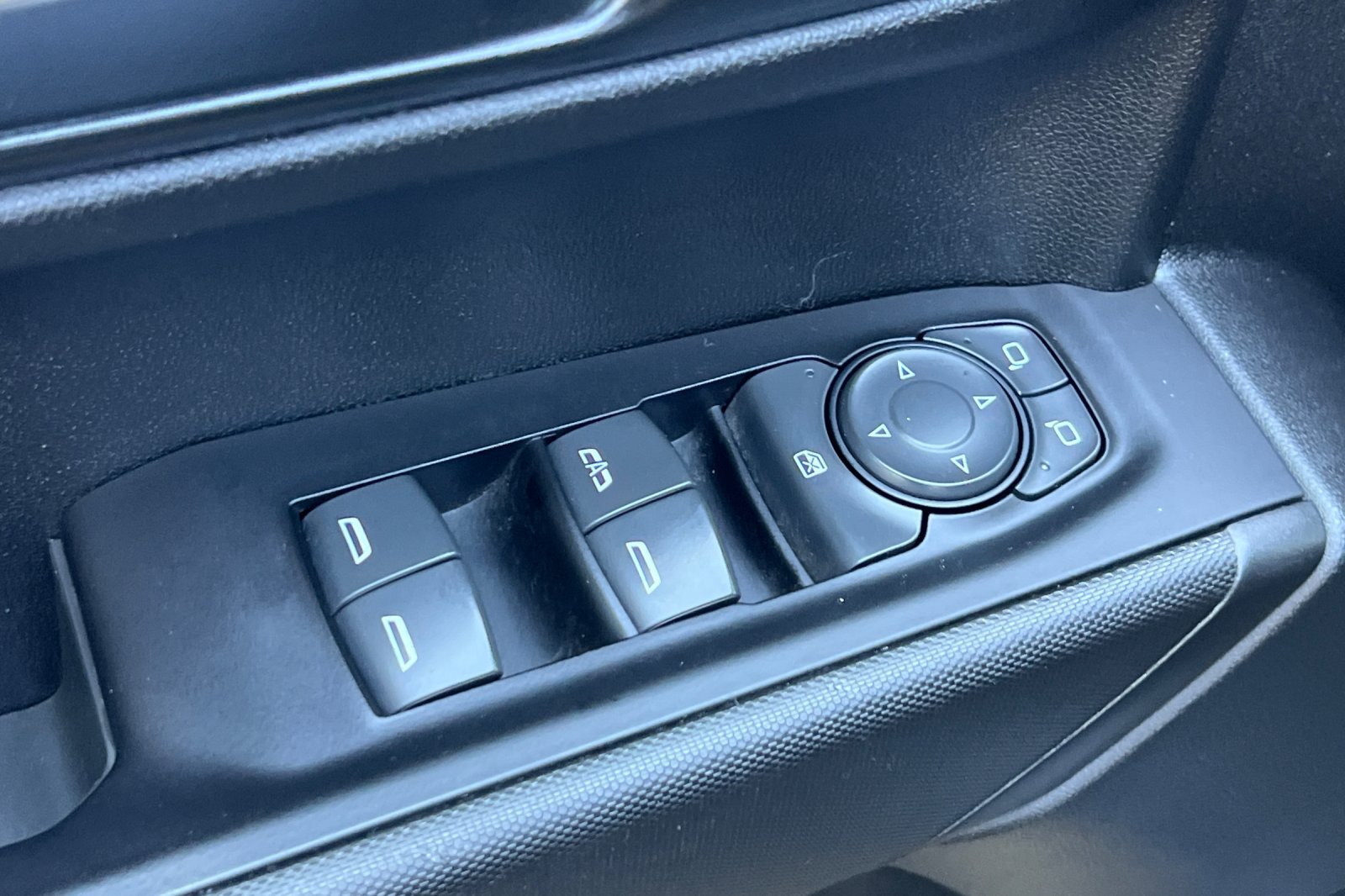 Used 2022 Chevrolet Silverado 1500 Custom RWD image 14
