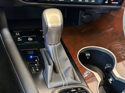 Used 2019 Lexus RX 350 AWD w/ Navigation Package image 24