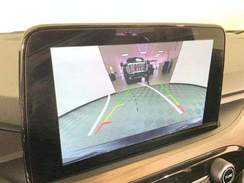 Used 2020 Ford Escape Titanium AWD/4WD image 10