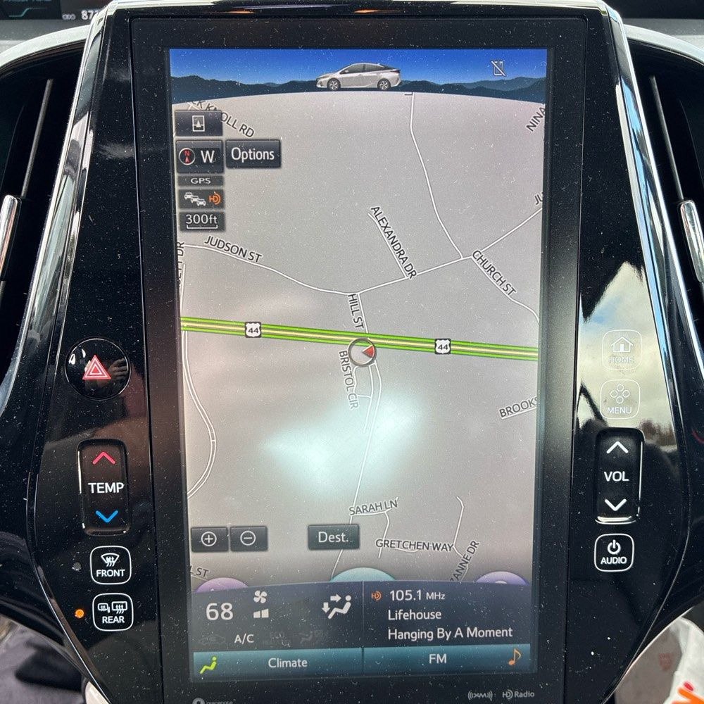 Used 2017 Toyota Prius Prime Premium FWD image 8