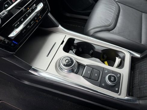 Used 2024 Ford Explorer Platinum w/ Technology Package image 13