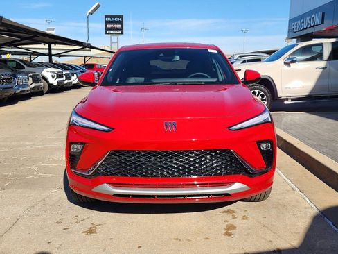 New 2026 Buick Envista Avenir image 9