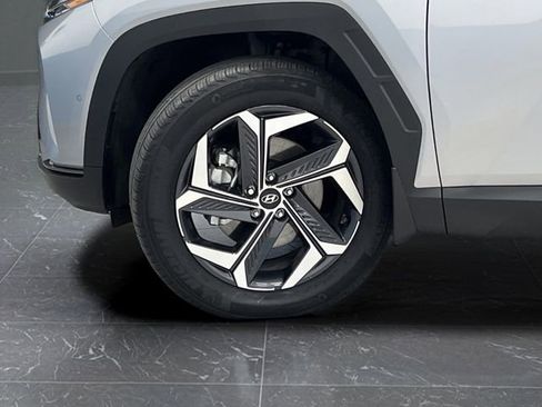 Used 2024 Hyundai Tucson Limited image 37