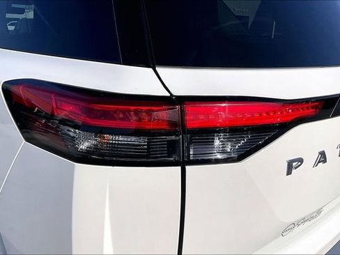 Certified 2024 Nissan Pathfinder Platinum w/ Cargo Package image 20