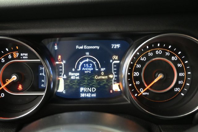 Used 2020 Jeep Gladiator Overland AWD/4WD image 9