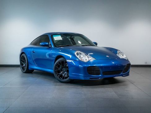 Used 2004 Porsche 911 Carrera 4S AWD/4WD image 9