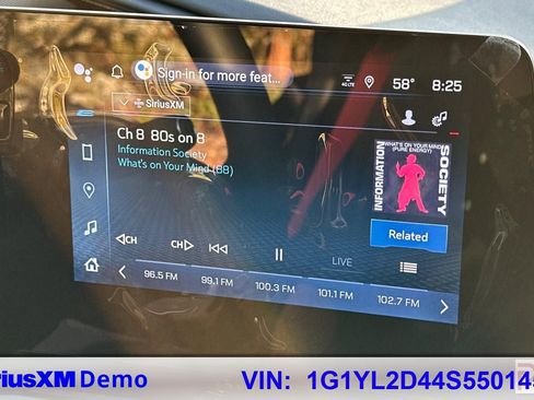 Used 2025 Chevrolet Corvette E-Ray w/ Stealth Interior Trim Package image 33