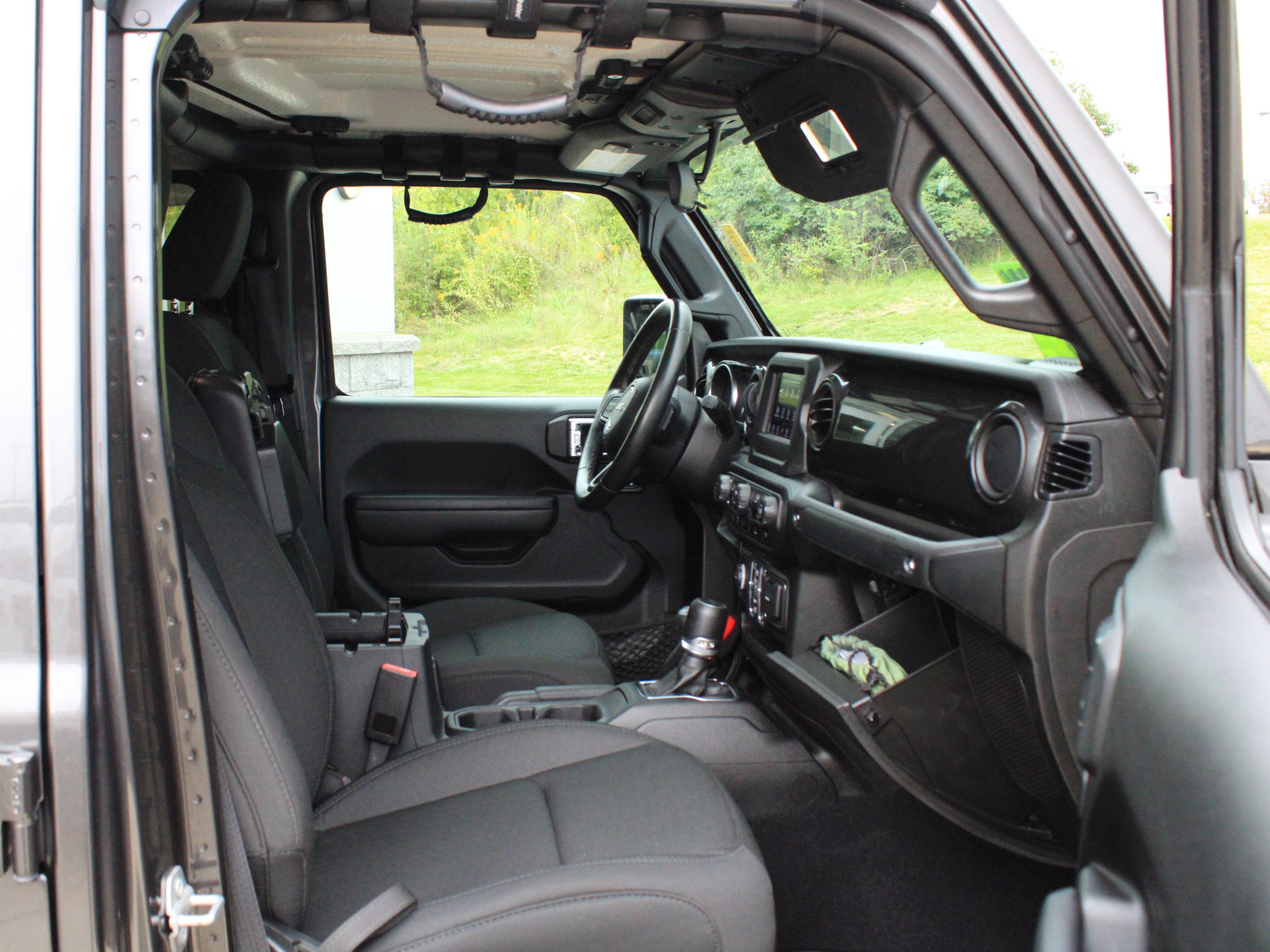 Used 2022 Jeep Gladiator Sport AWD/4WD image 25