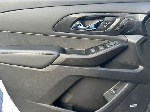 Used 2023 Chevrolet Traverse High Country image 22