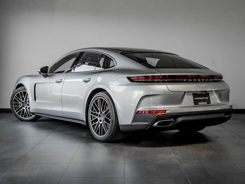 New 2026 Porsche Panamera 4 image 3