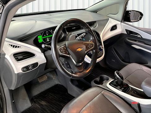 Used 2019 Chevrolet Bolt Premier w/ Infotainment Package image 17