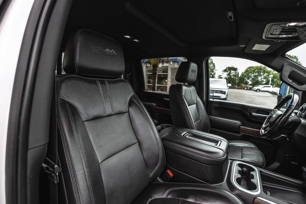 Used 2020 Chevrolet Silverado 3500 High Country w/ Z71 Off-Road Package AWD/4WD image 33