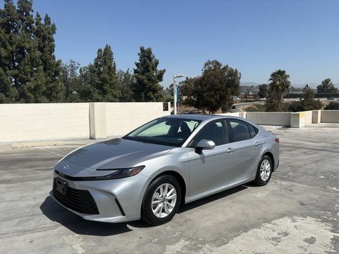 Used 2026 Toyota Camry LE FWD image 7