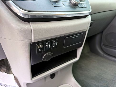 Used 2016 Toyota Sienna XLE w/ Outdoor Package image 15