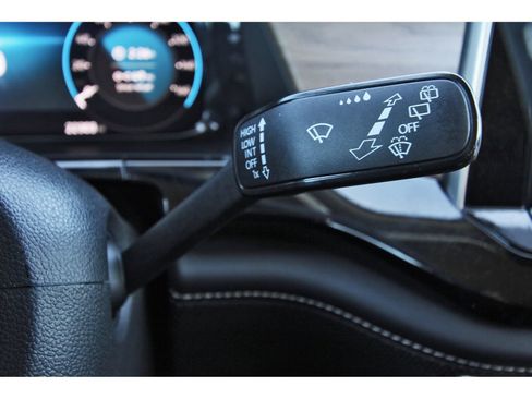 Used 2024 Volkswagen Atlas SE image 22