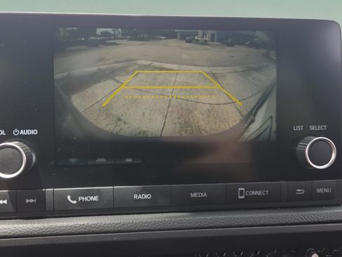 Used 2023 Honda CR-V Sport image 30