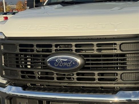 New 2026 Ford F350 XL w/ XL Chrome Package image 6