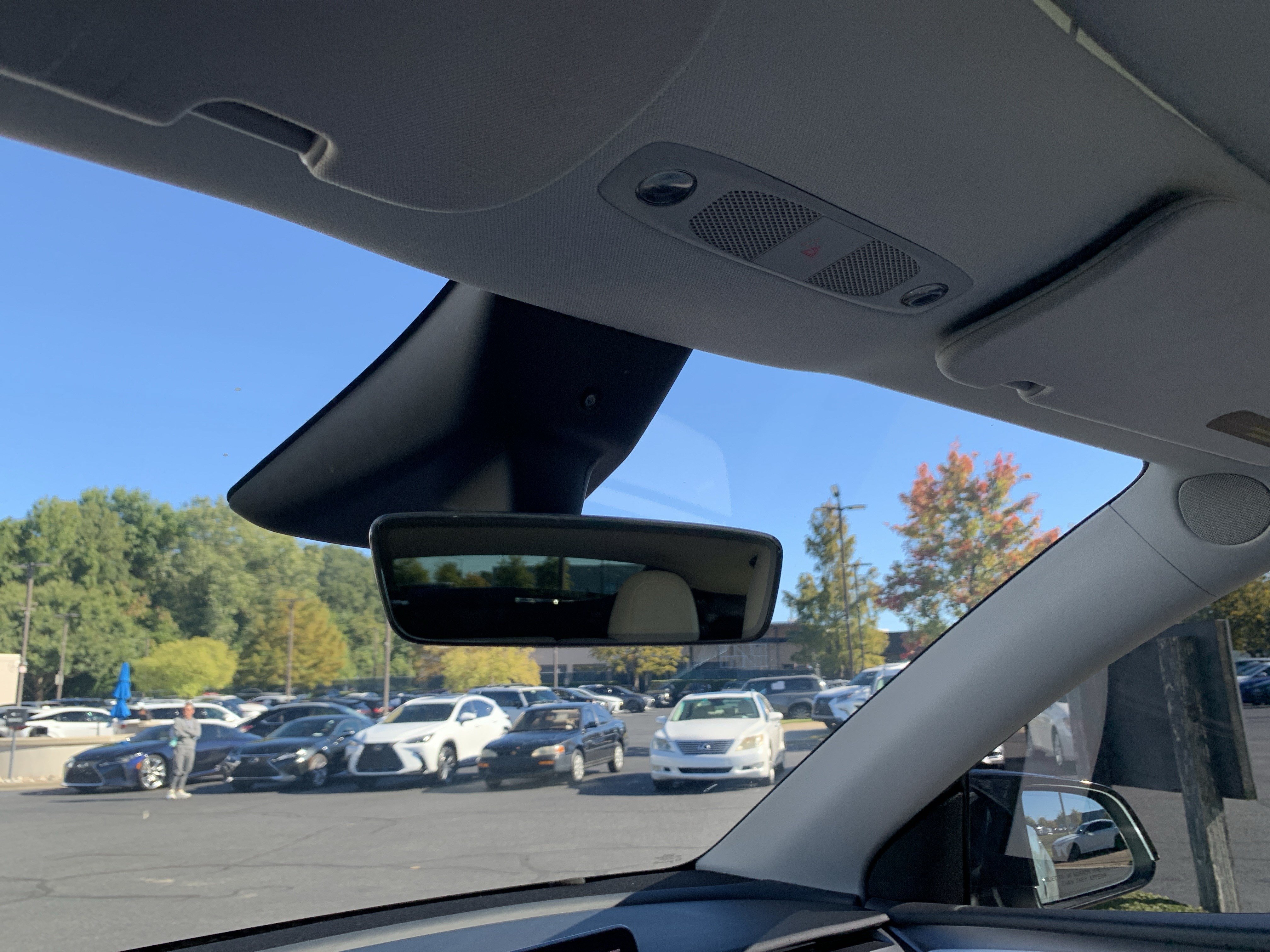 Used 2024 Tesla Model Y Long Range AWD/4WD image 27
