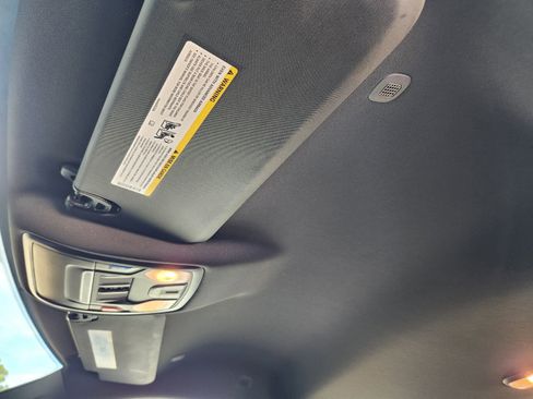 Used 2024 RAM 2500 Tradesman w/ Chrome Appearance Group image 27