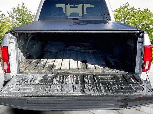 Used 2019 Ford F150 XLT w/ Equipment Group 302A Luxury AWD/4WD image 7