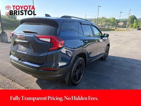 Used 2022 GMC Terrain SLE w/ Driver Convenience Package AWD/4WD image 13