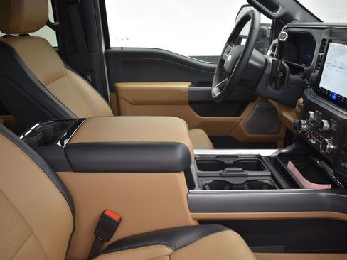 Used 2025 Ford F250 Lariat w/ Lariat Ultimate Package image 24