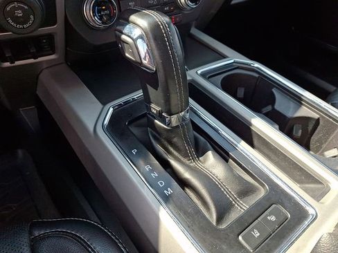 Used 2018 Ford F150 Lariat w/ Equipment Group 502A Luxury image 15