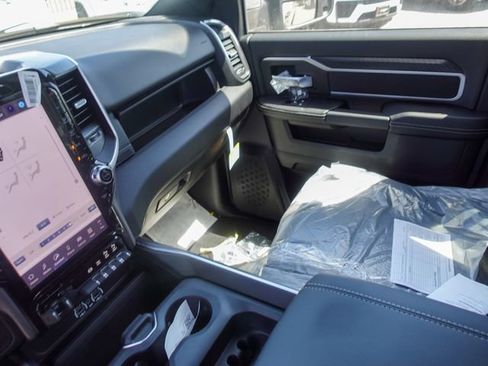 New 2026 RAM 3500 Big Horn AWD/4WD image 21