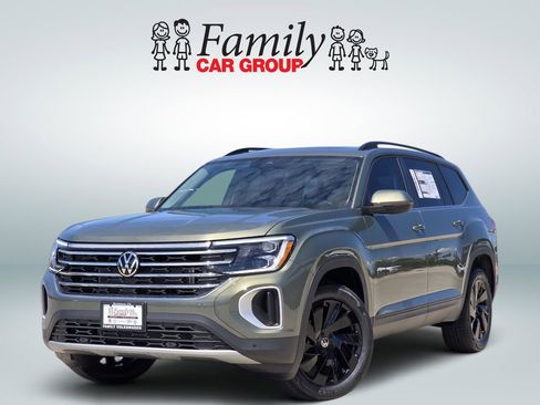 New 2026 Volkswagen Atlas SE FWD image 1