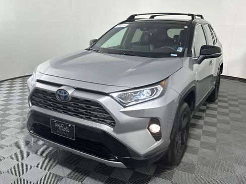 Used 2021 Toyota RAV4 XSE image 5