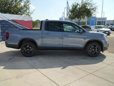 Used 2026 Honda Ridgeline Black Edition image 9