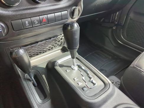 Used 2017 Jeep Wrangler Unlimited Sport image 10