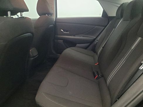 Used 2023 Hyundai Elantra SEL w/ Convenience Package image 18