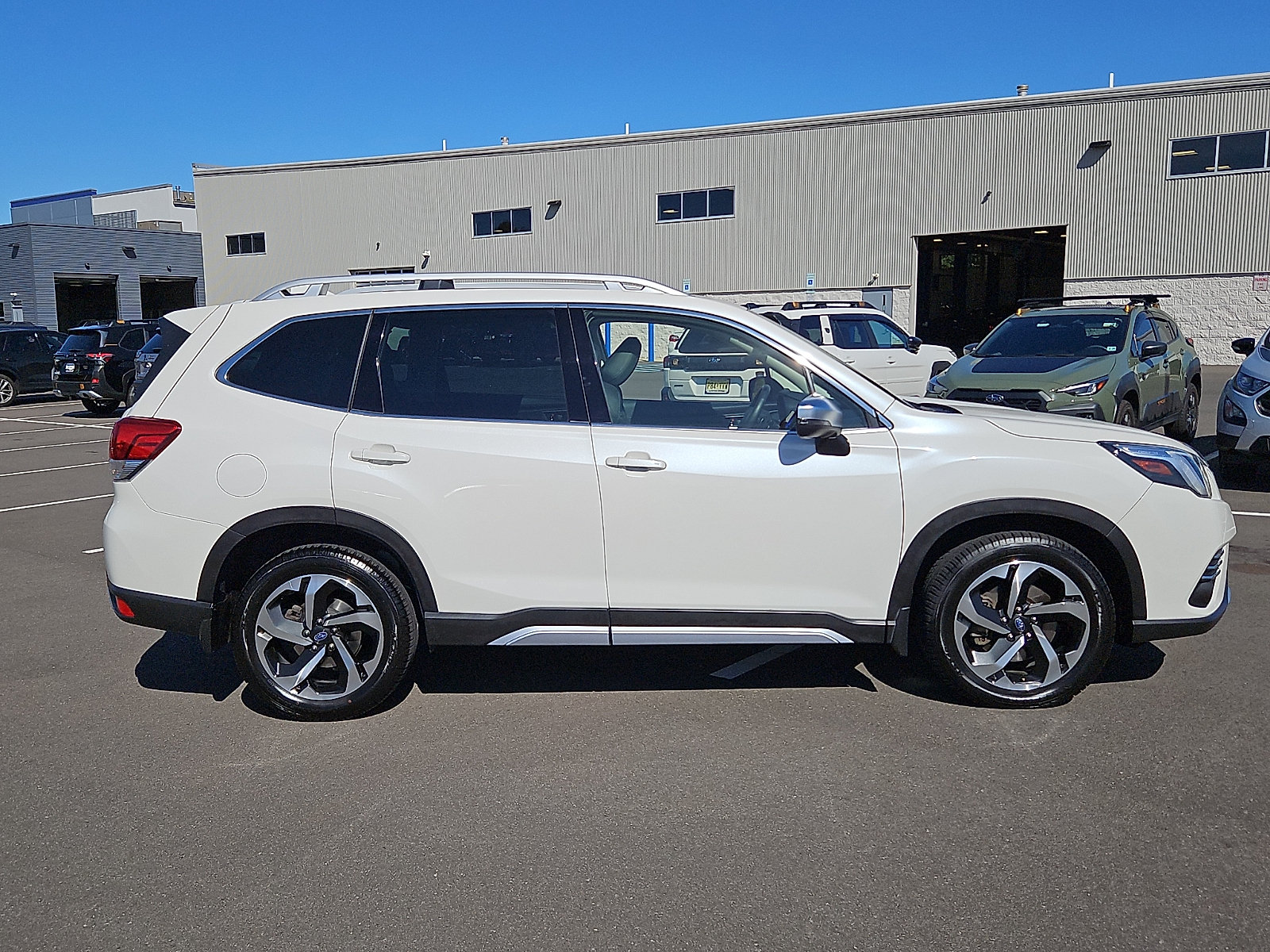Certified 2023 Subaru Forester Touring w/ Popular Package #2 AWD/4WD image 7