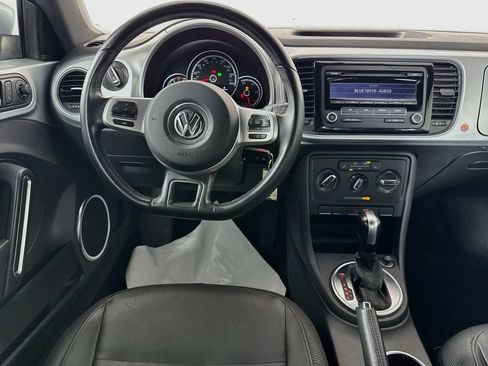 Used 2014 Volkswagen Beetle 2.5 FWD image 25