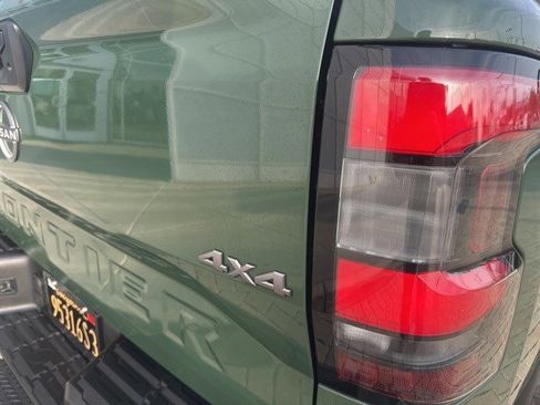 Used 2023 Nissan Frontier SV w/ SV Premium Package image 8