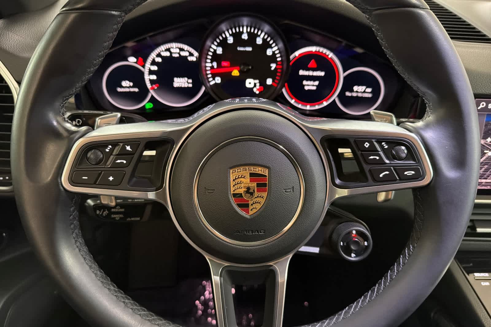 Used 2022 Porsche Cayenne Coupe AWD/4WD image 24