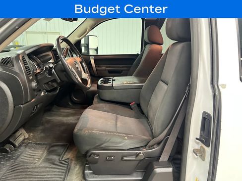 Used 2013 GMC Sierra 2500 SLE w/ SLE Preferred Package AWD/4WD image 12