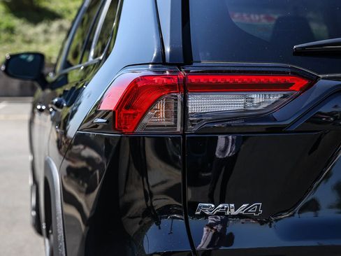 Certified 2025 Toyota RAV4 LE image 7