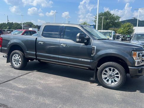 Used 2020 Ford F350 Limited AWD/4WD image 2