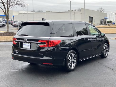 Certified 2024 Honda Odyssey Touring image 10