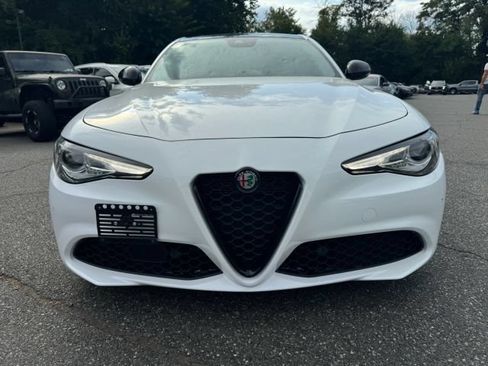 Used 2021 Alfa Romeo Giulia Sprint w/ Sun & Sound Package AWD/4WD image 8