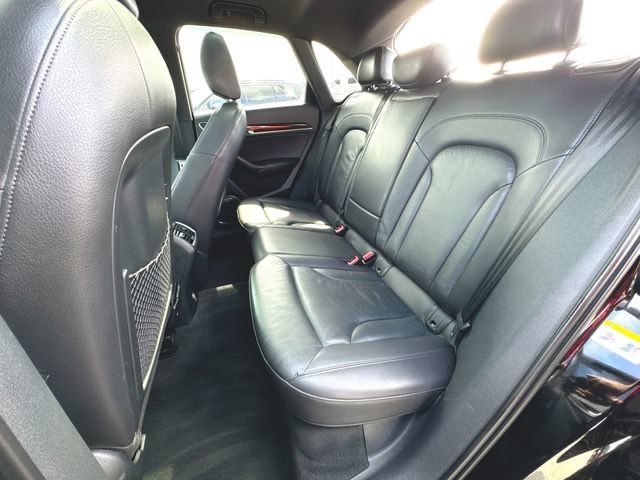 Used 2017 Audi Q3 2.0T Prestige w/ Prestige Package AWD/4WD image 26