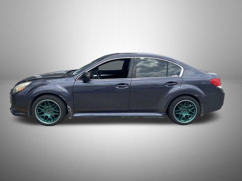 Used 2013 Subaru Legacy 2.5i image 2