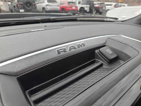 Used 2023 RAM 1500 Laramie AWD/4WD image 32