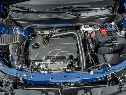 New 2026 Chevrolet Equinox LT w/ Safety and Technology Package image 18