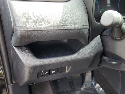 Certified 2025 Toyota RAV4 LE image 12